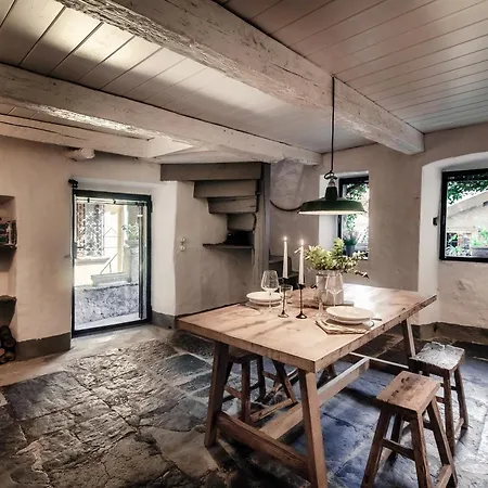 Casa Isola - By Myhomeincomo Дом отдыха Сала-Комачина