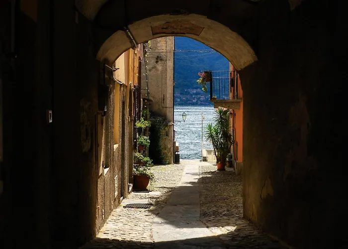 Casa Isola - By Myhomeincomo Nyaraló Sala Comacina